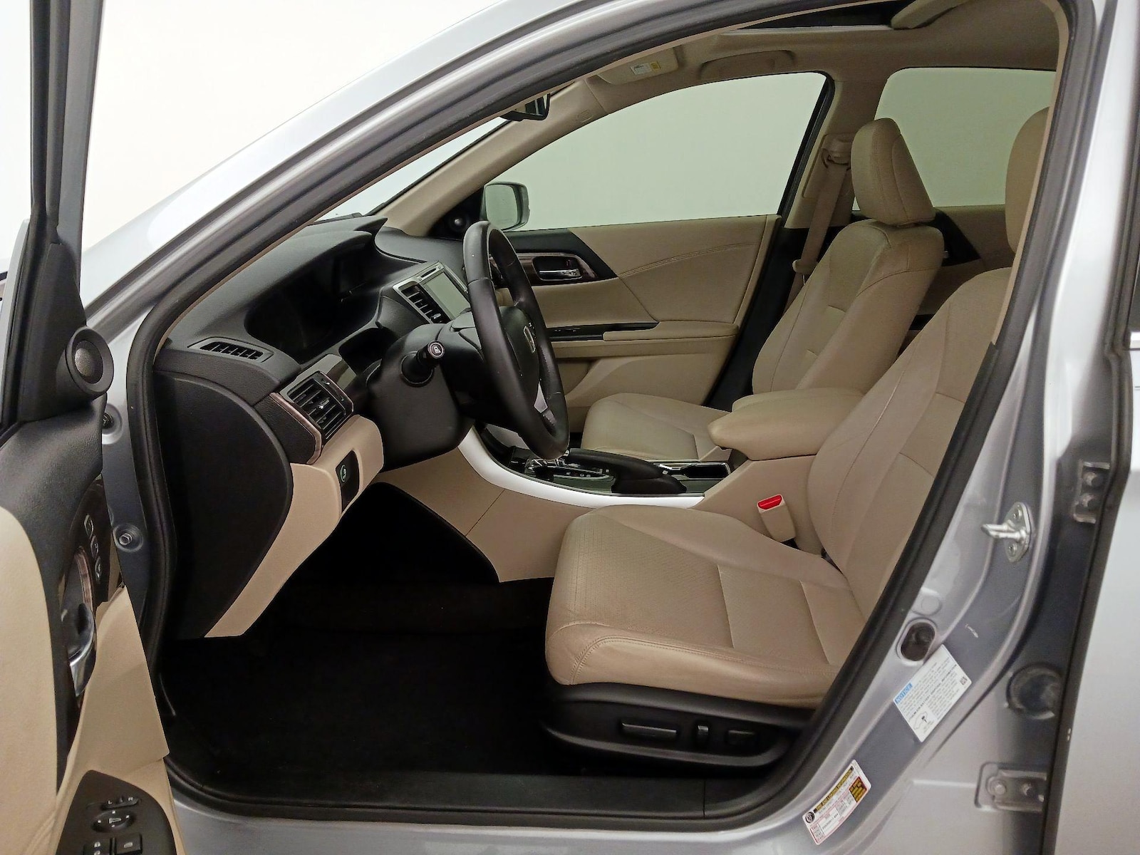2017 Honda Accord Hybrid EX-L - Photo 12