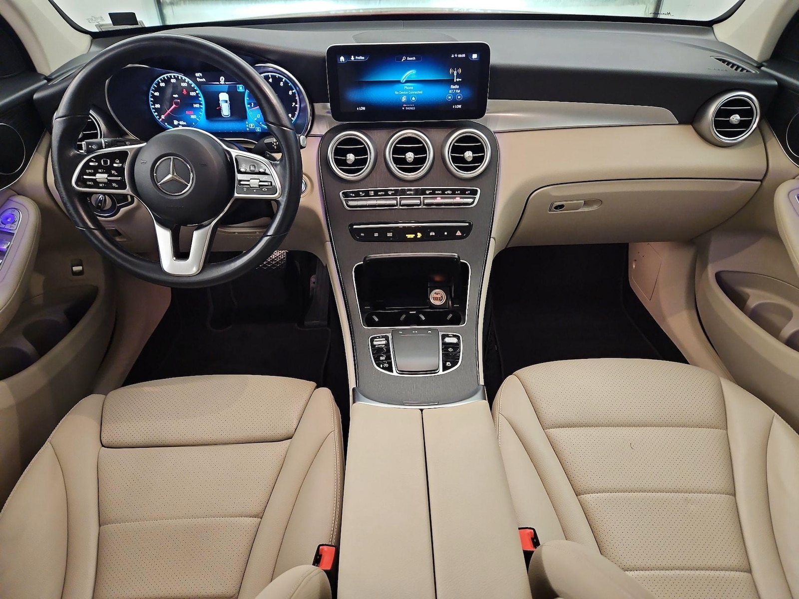 2020 Mercedes-Benz GLC GLC300 - Photo 10
