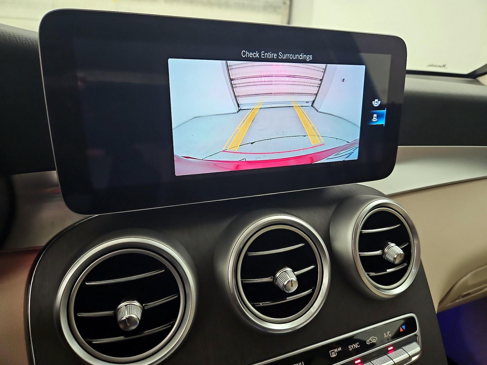 2020 Mercedes-Benz GLC GLC300 - Photo 15