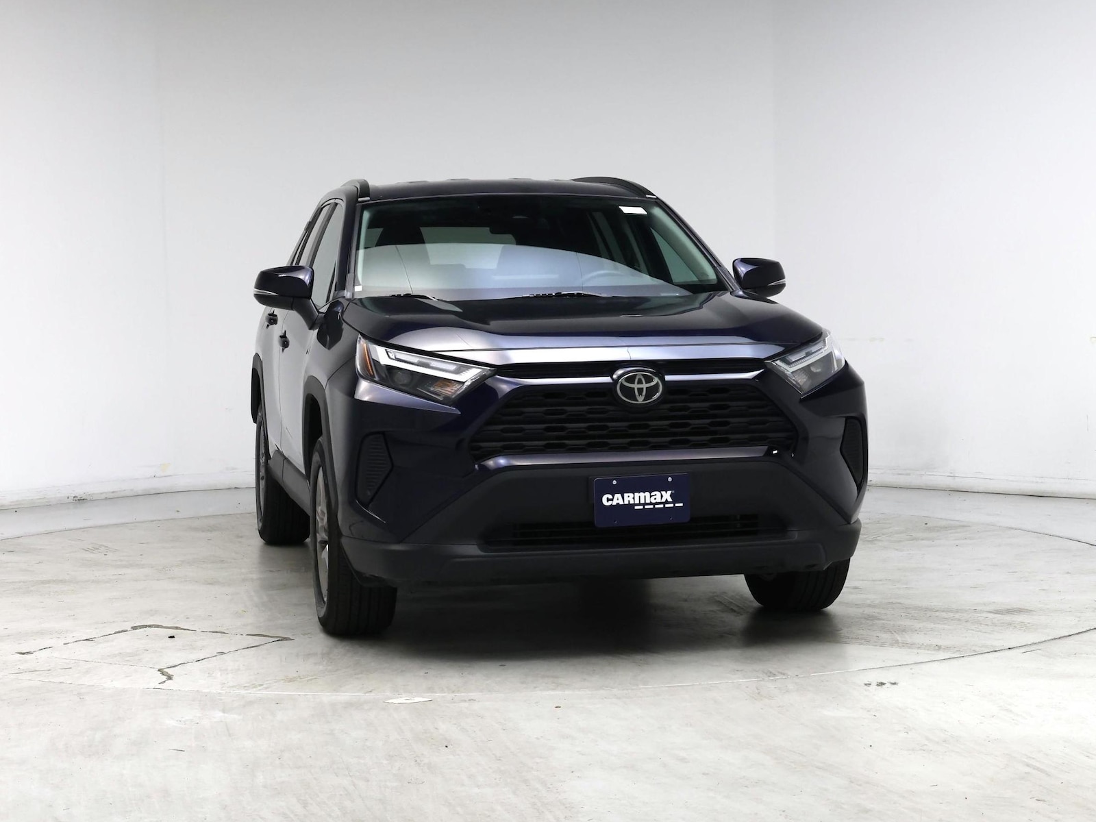 2025 Toyota RAV4 XLE - Photo 6