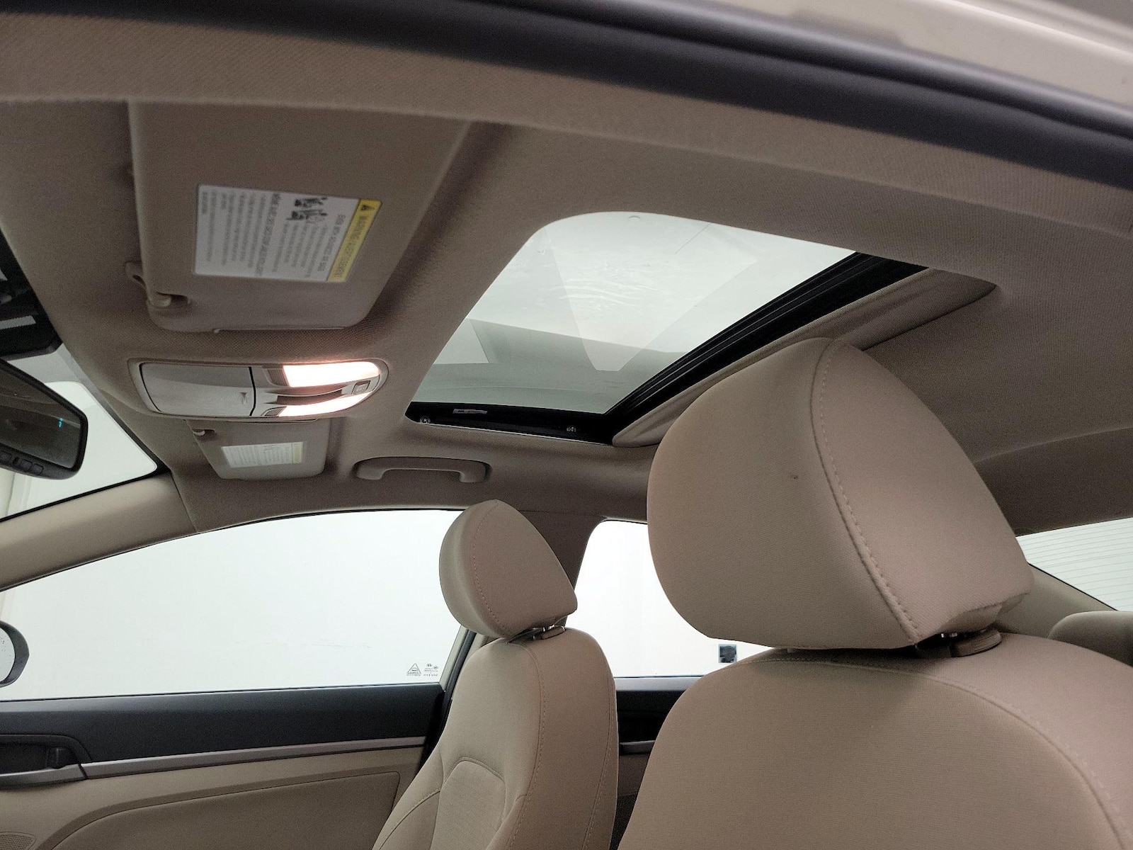 Sunroof(s) & Overhead Airbags