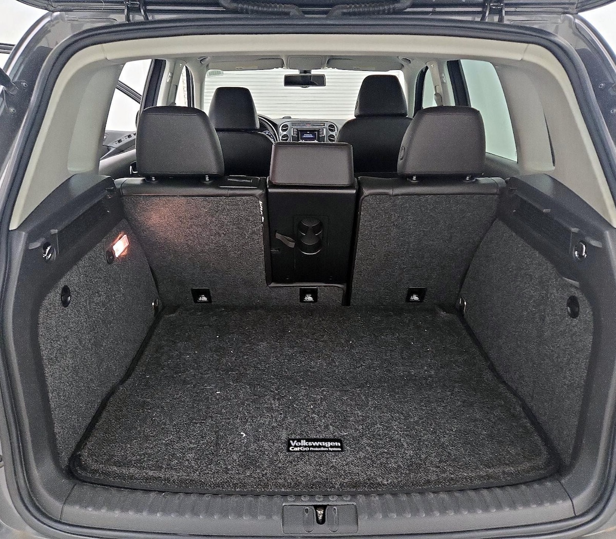 Trunk/Cargo (Seats Up)
