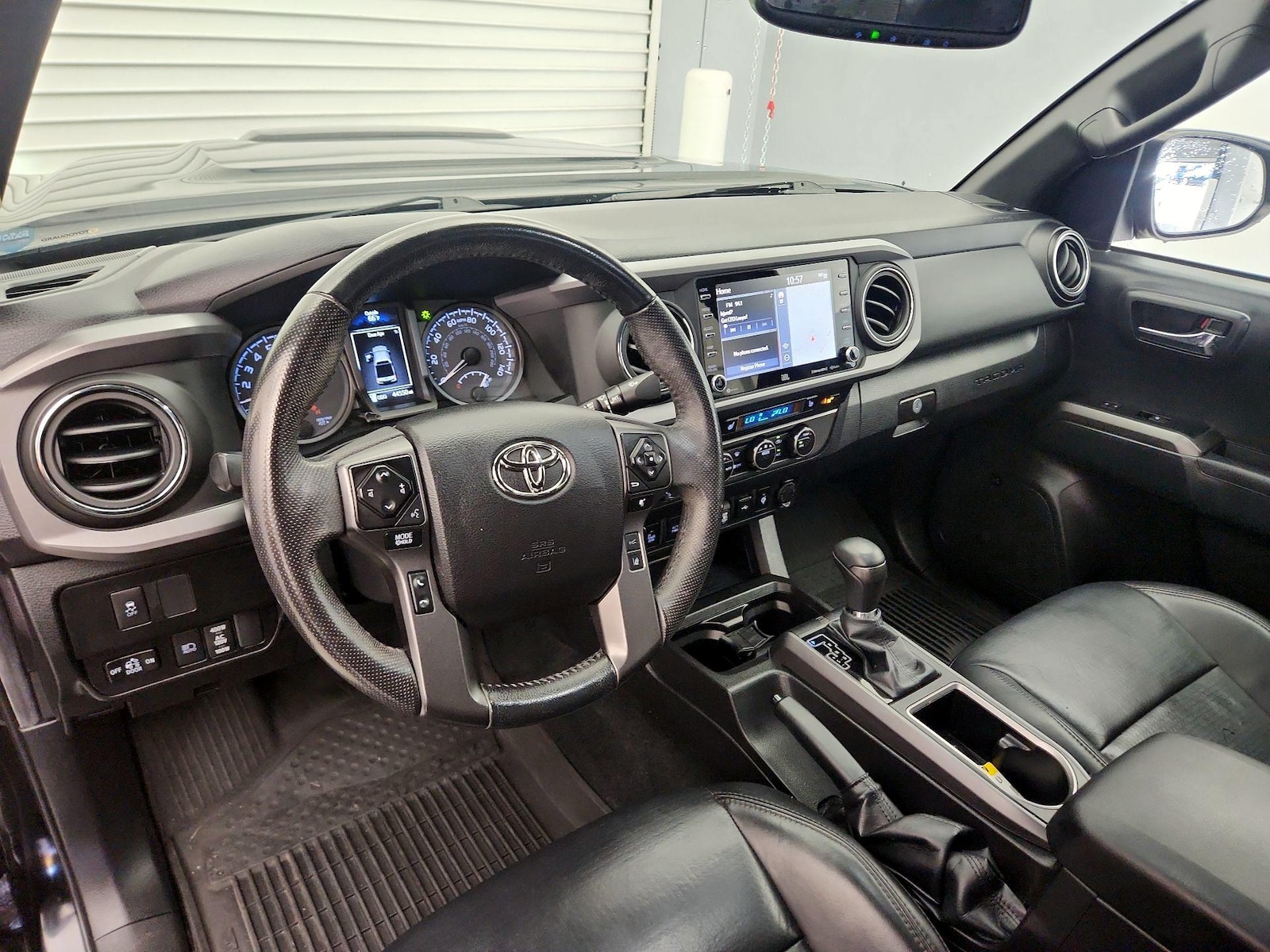Apple CarPlay® & Android Auto™