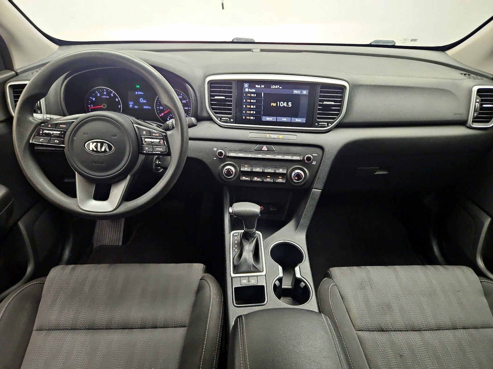 2021 Kia Sportage LX - Photo 10