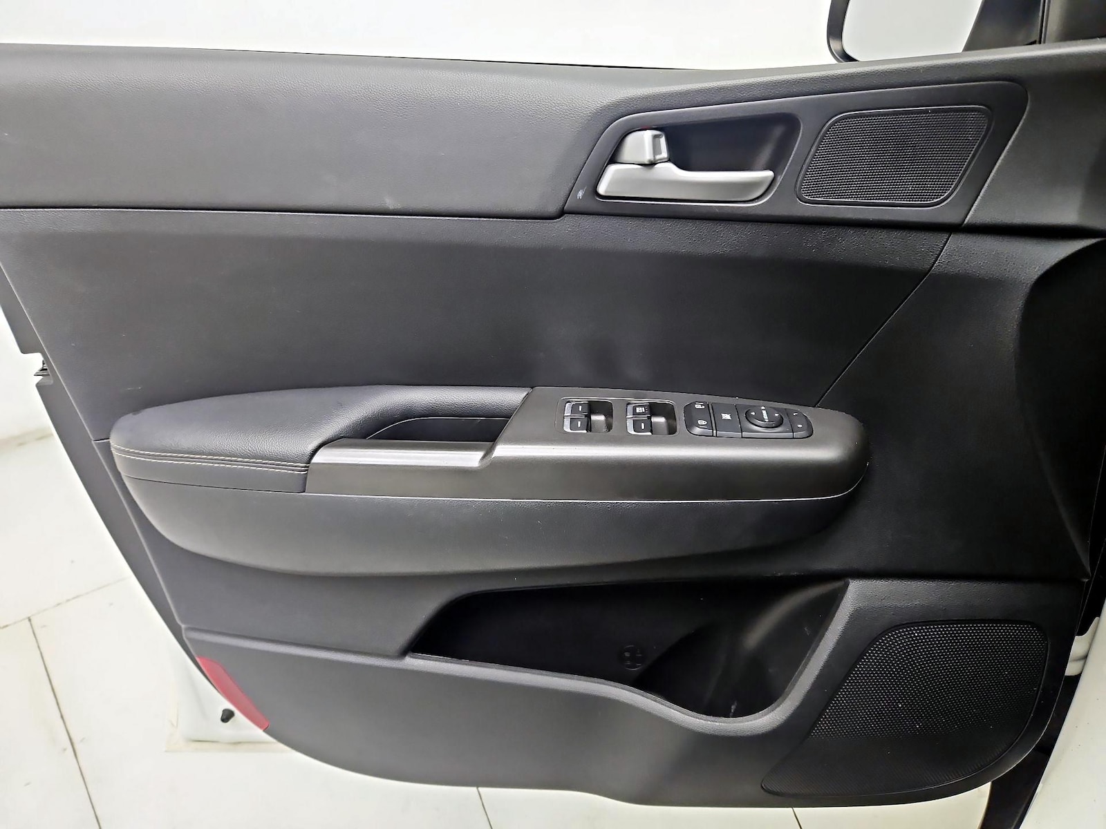 2021 Kia Sportage LX - Photo 13