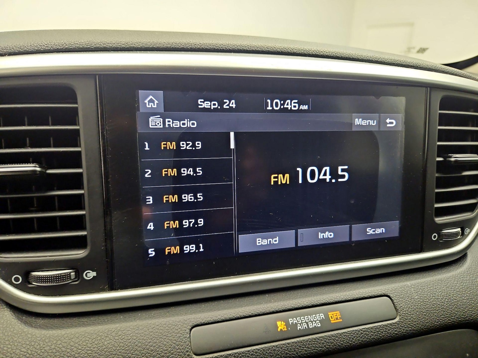 2021 Kia Sportage LX - Photo 16