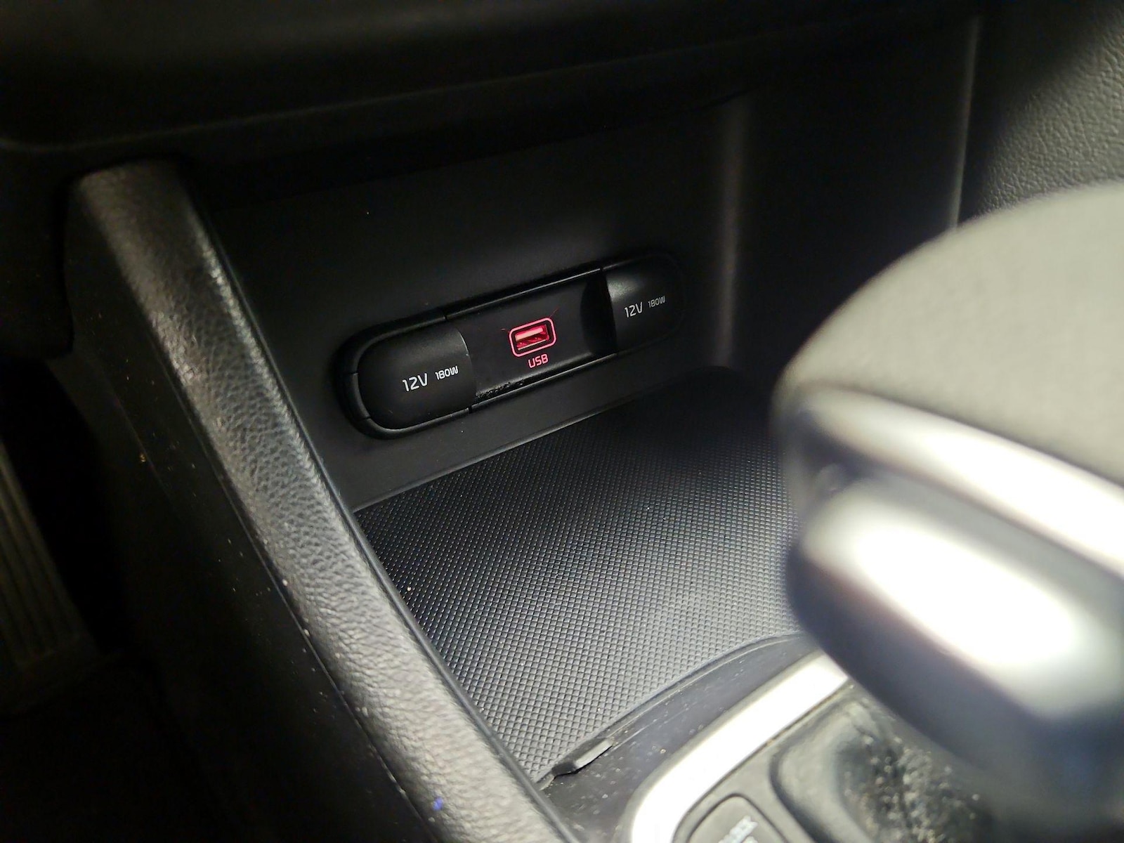 2021 Kia Sportage LX - Photo 19