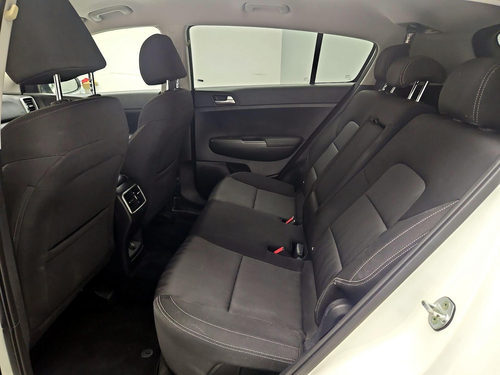 2021 Kia Sportage LX - Photo 20