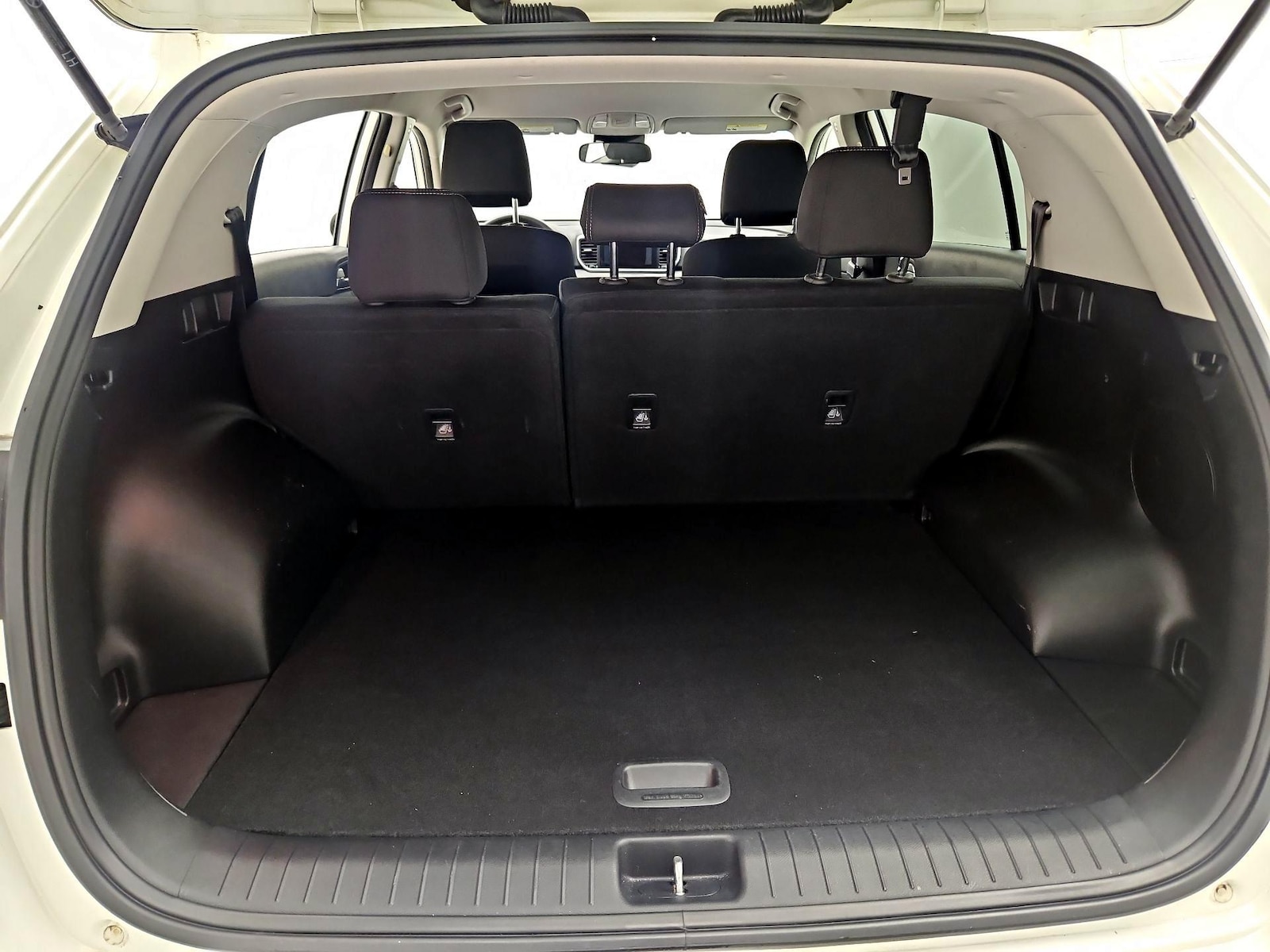 2021 Kia Sportage LX - Photo 21