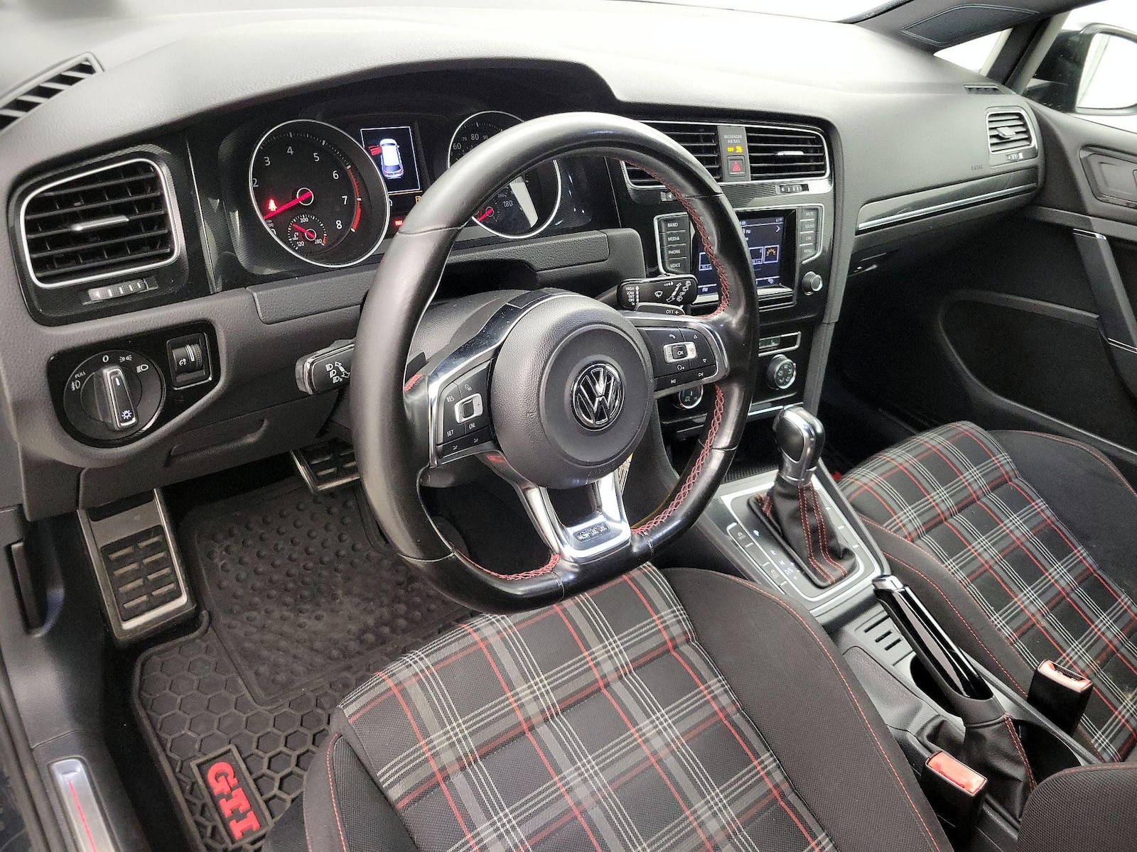 2015 Volkswagen Golf GTI S - Photo 10