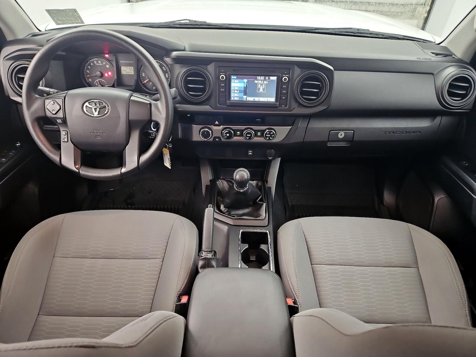 2017 Toyota Tacoma SR - Photo 10