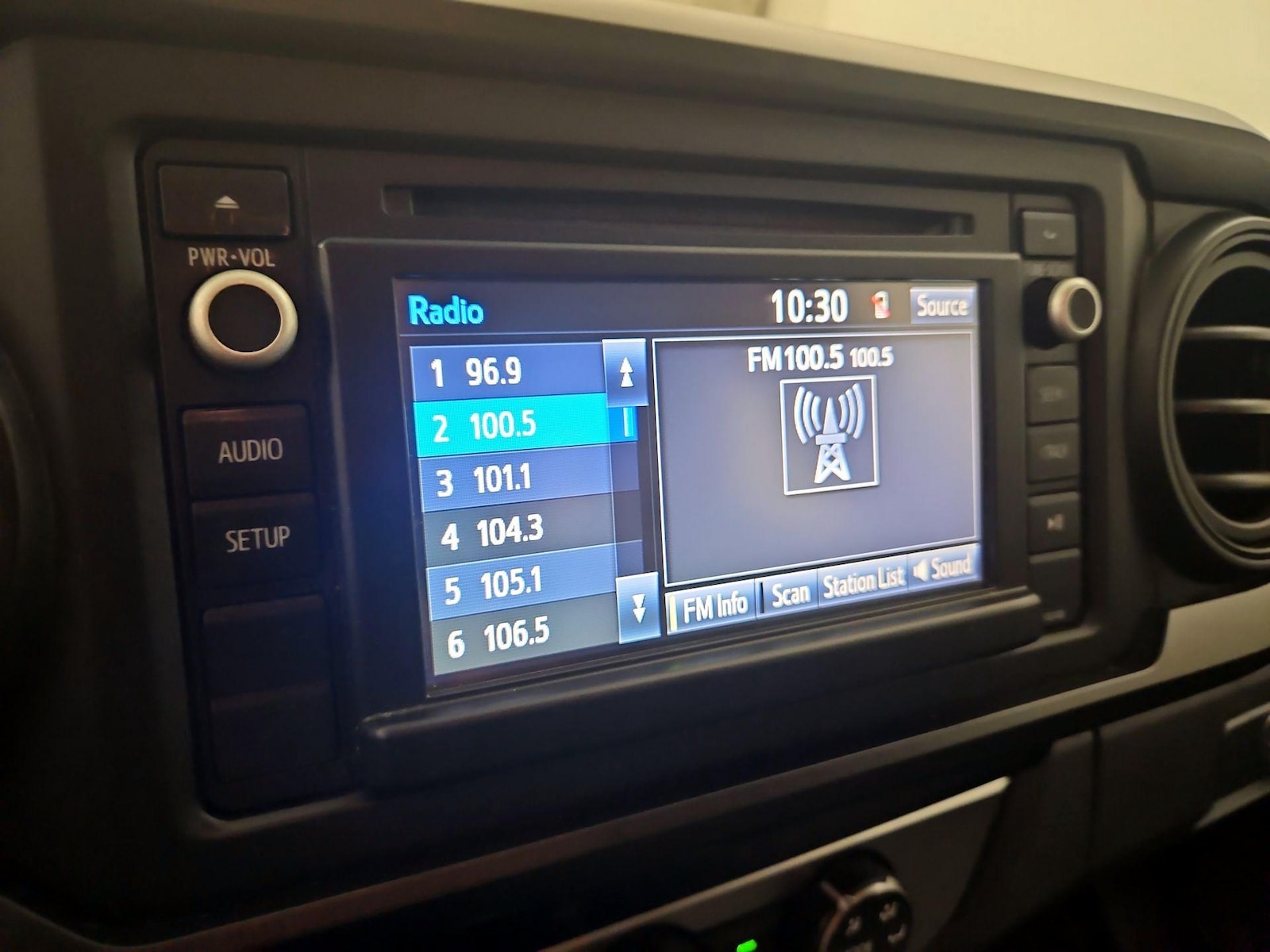 2017 Toyota Tacoma SR - Photo 16