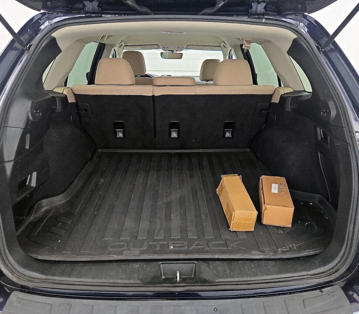 Trunk/Cargo (Seats Up)