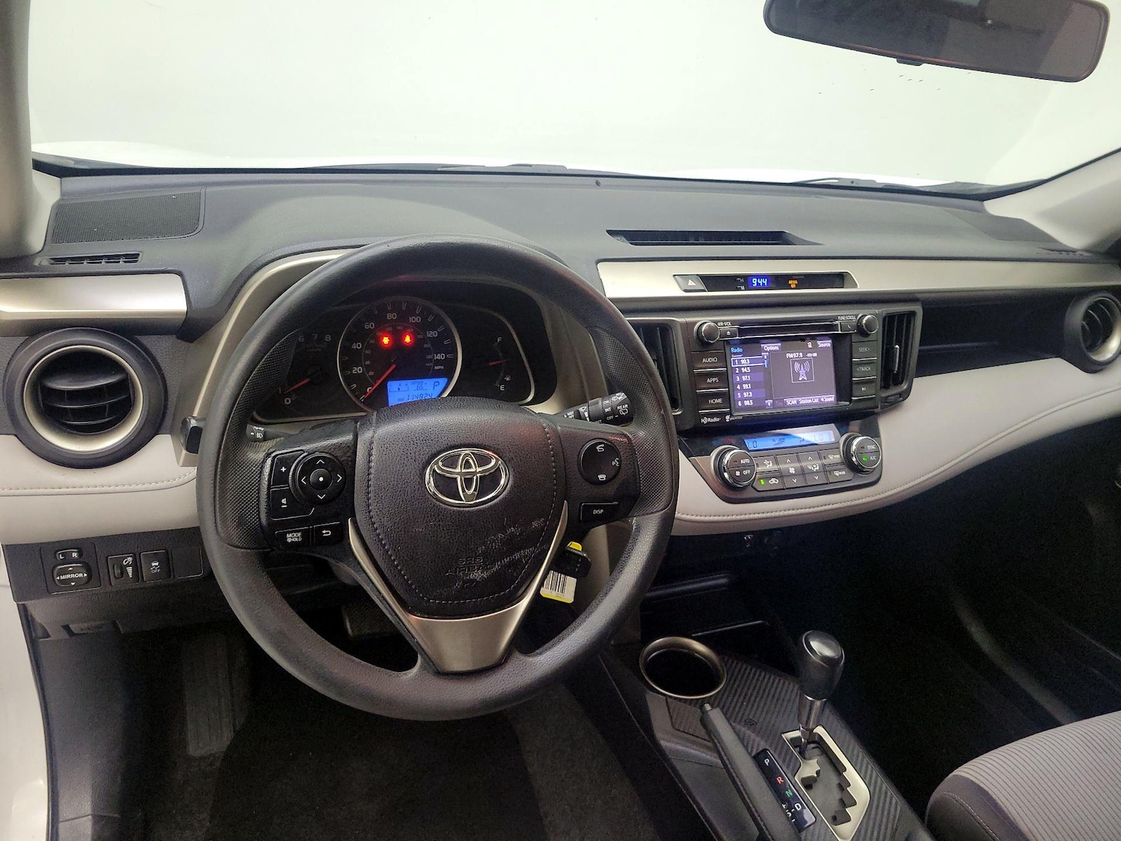 2015 Toyota RAV4 XLE - Photo 10