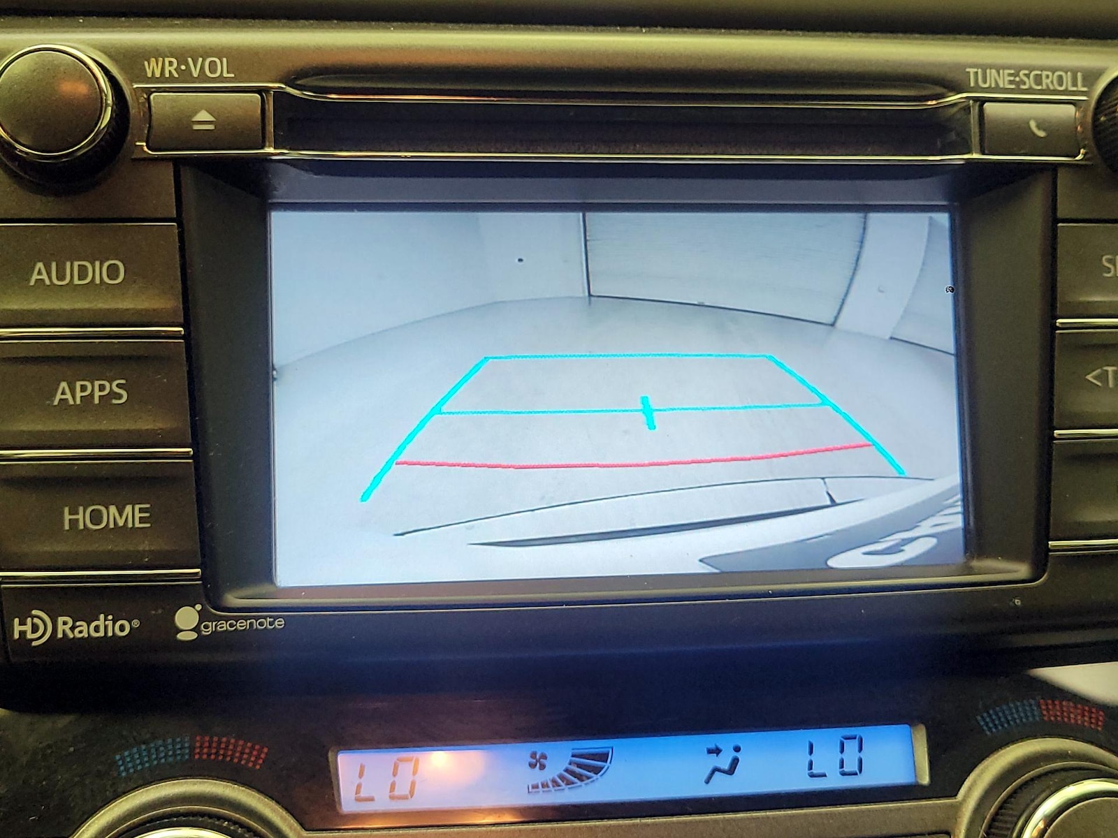 2015 Toyota RAV4 XLE - Photo 15