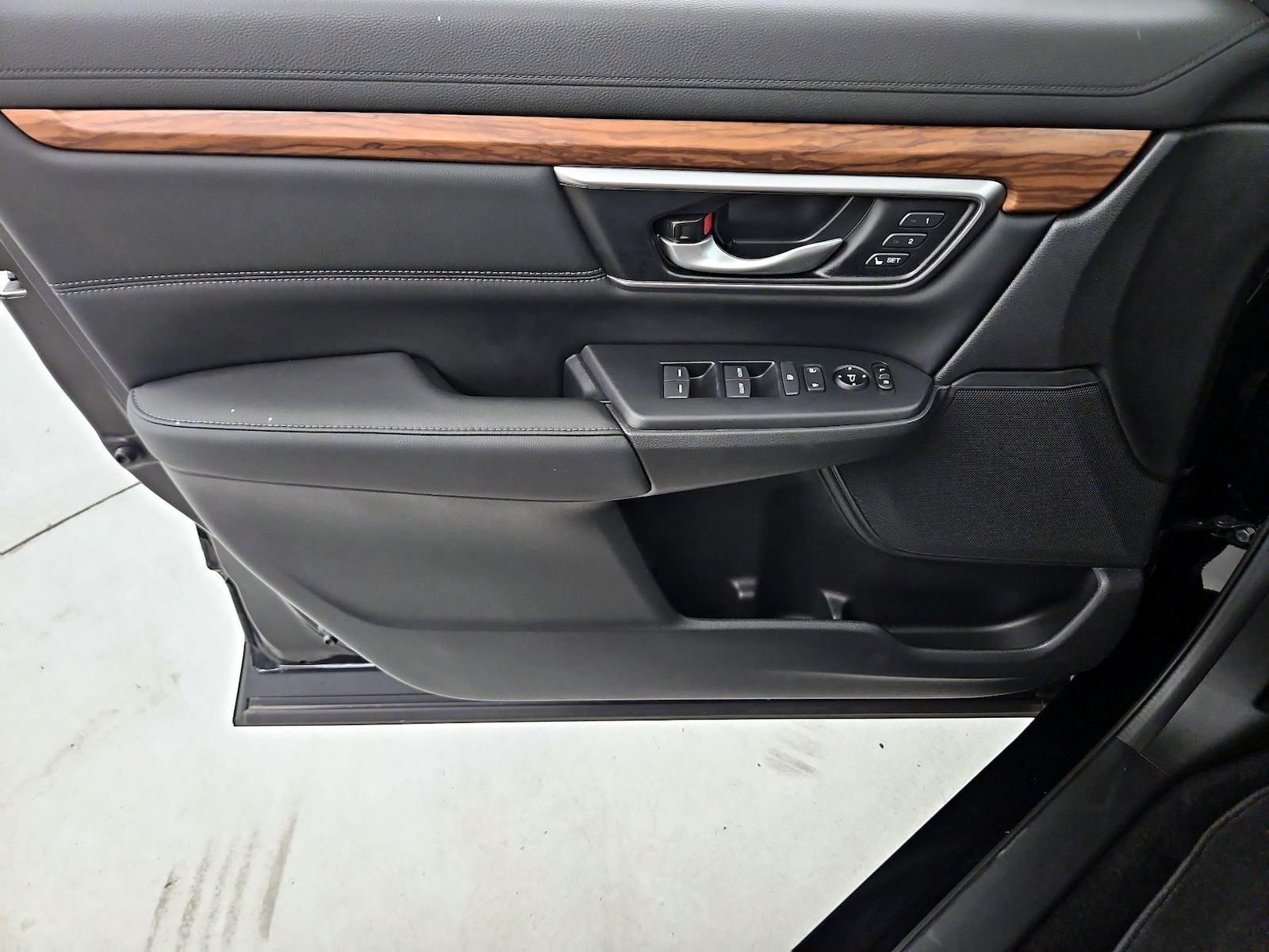 2022 Honda CR-V Touring - Photo 13