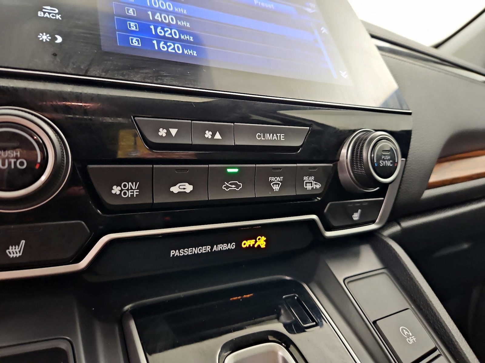 2022 Honda CR-V Touring - Photo 18