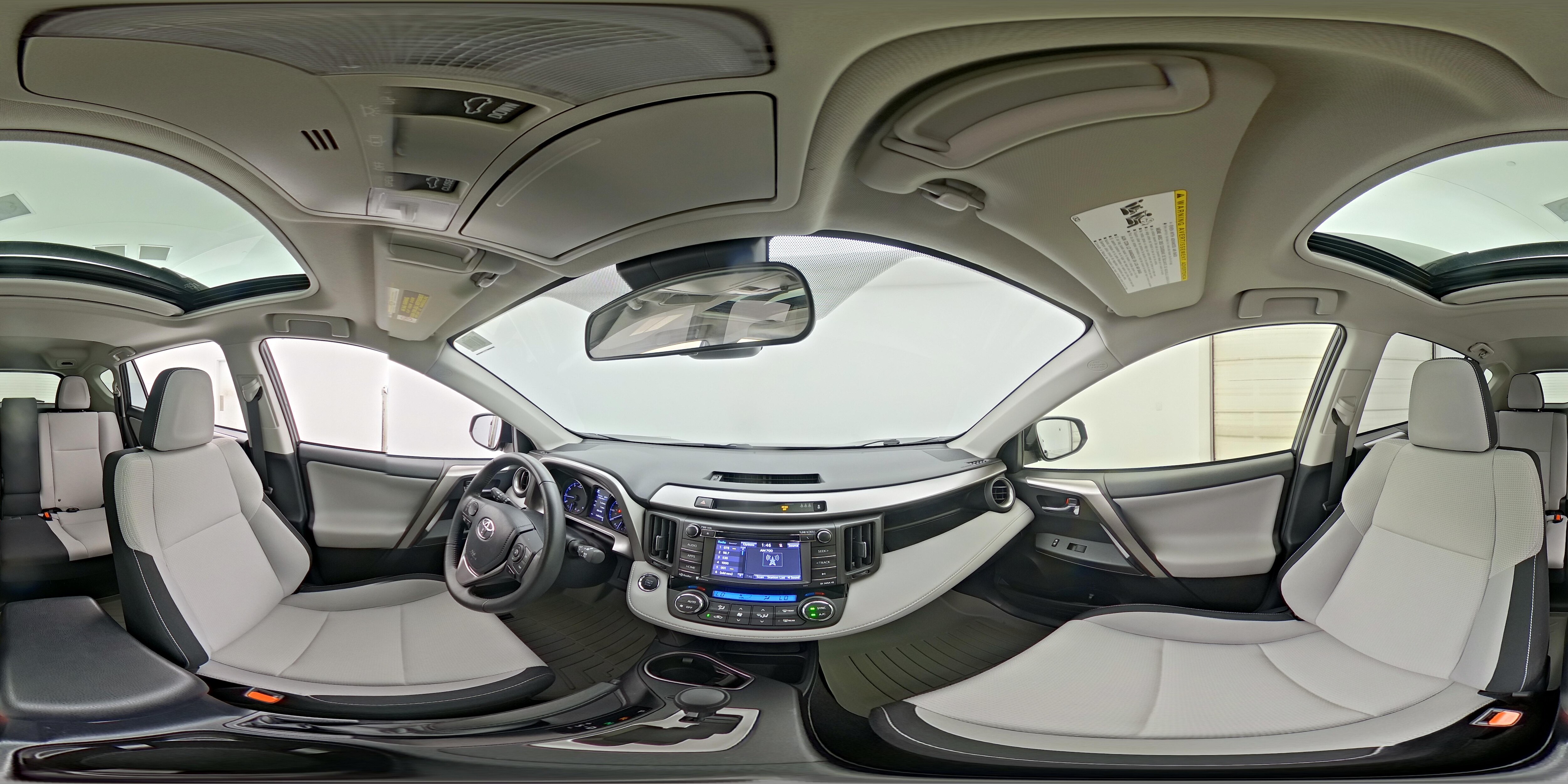 2018 Toyota RAV4 XLE - Photo 25