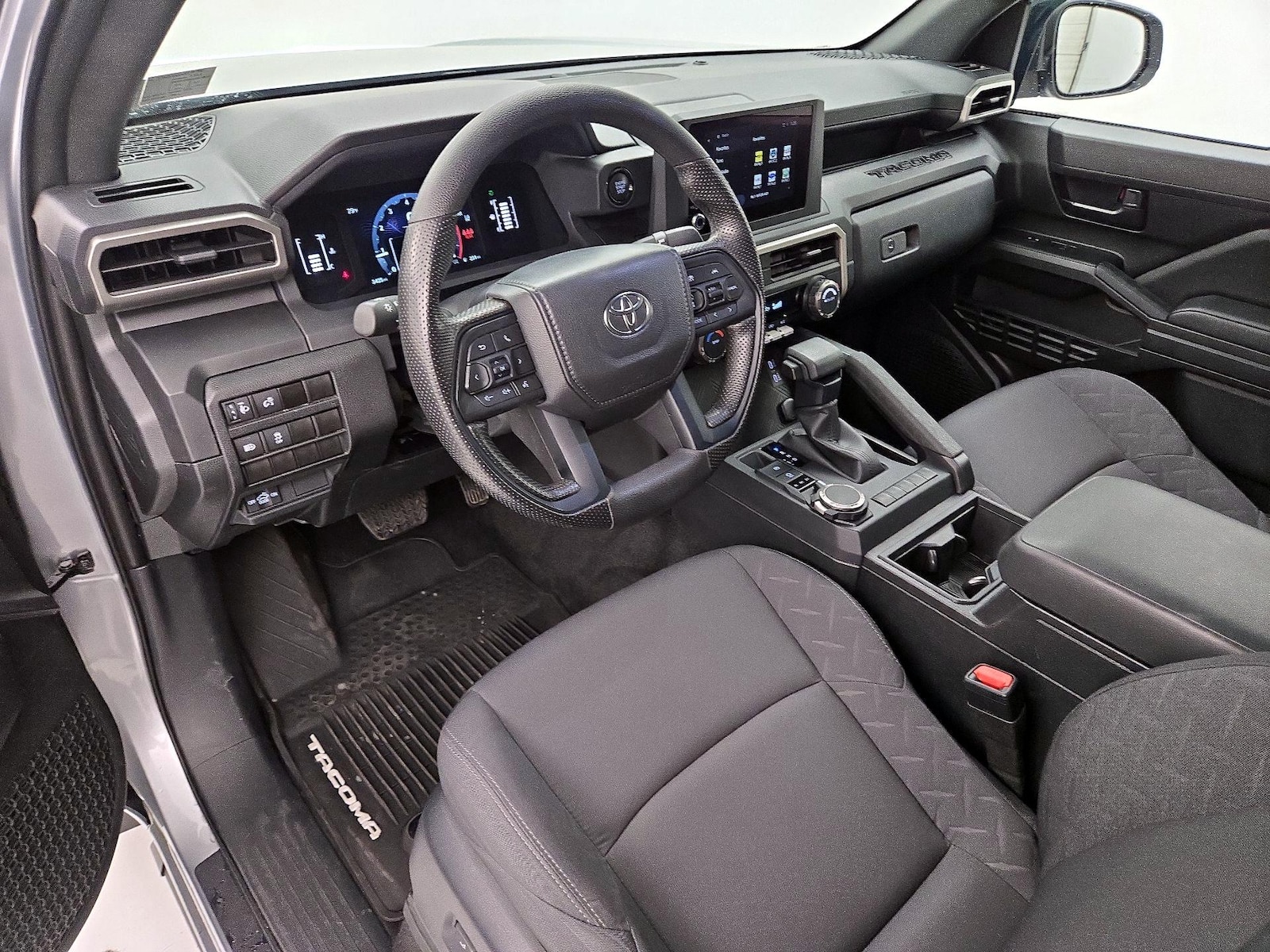2024 Toyota Tacoma SR - Photo 12