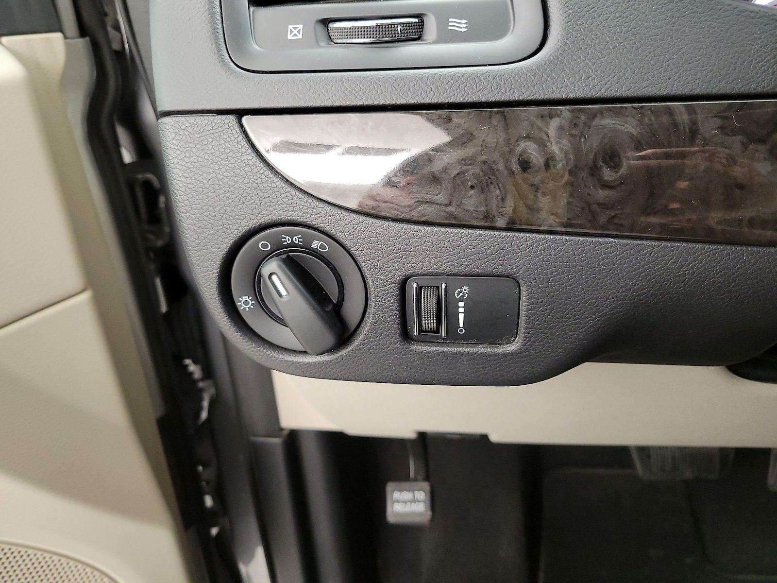 2015 Dodge Grand Caravan SXT - Photo 14
