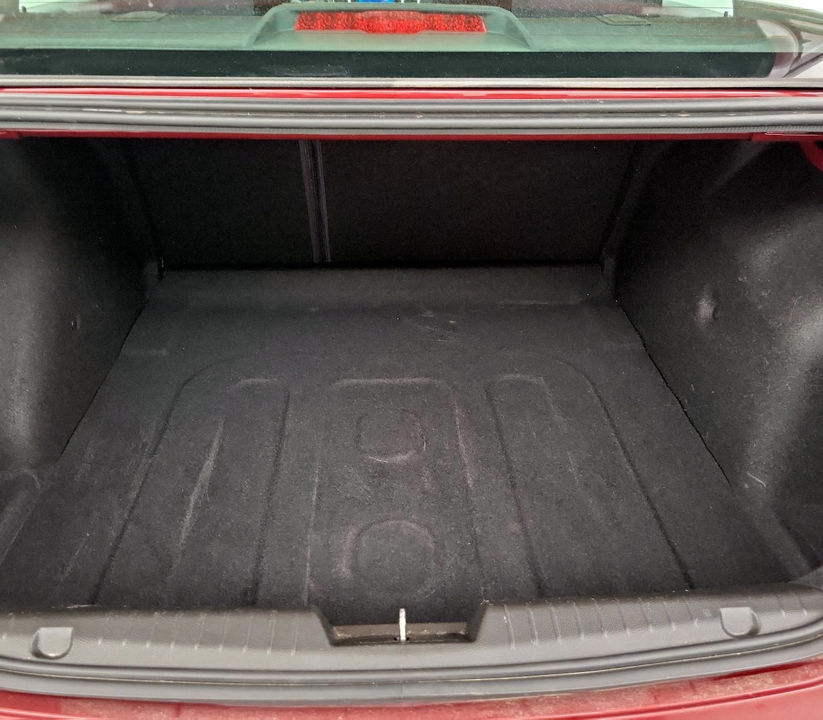 Trunk/Cargo (Seats Up)