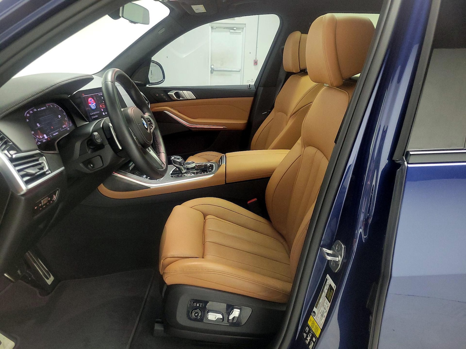 2022 BMW X7 M50i - Photo 12