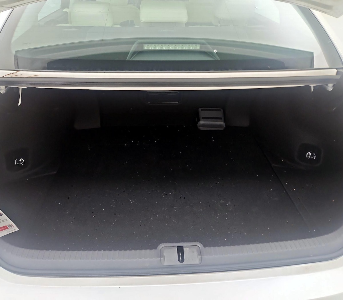 Trunk/Cargo (Seats Up)