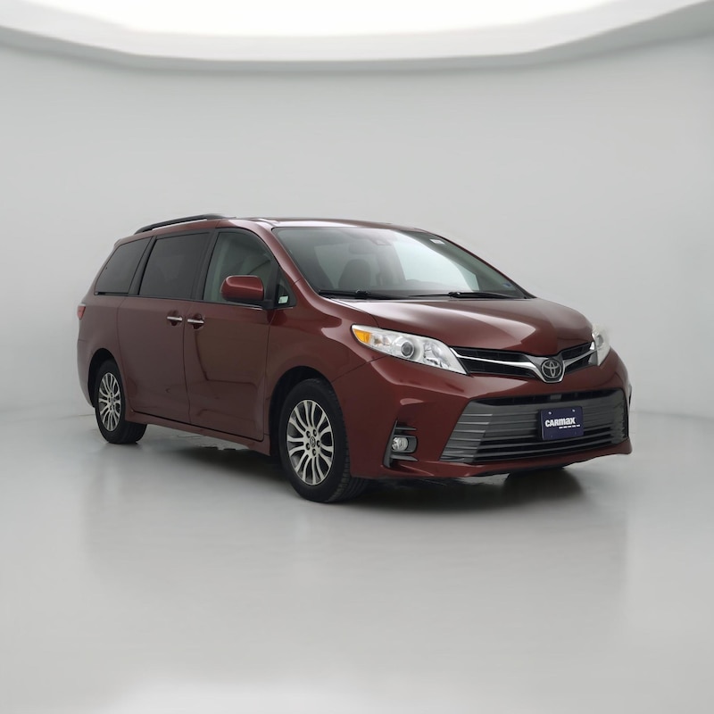2020 Toyota Sienna XLE