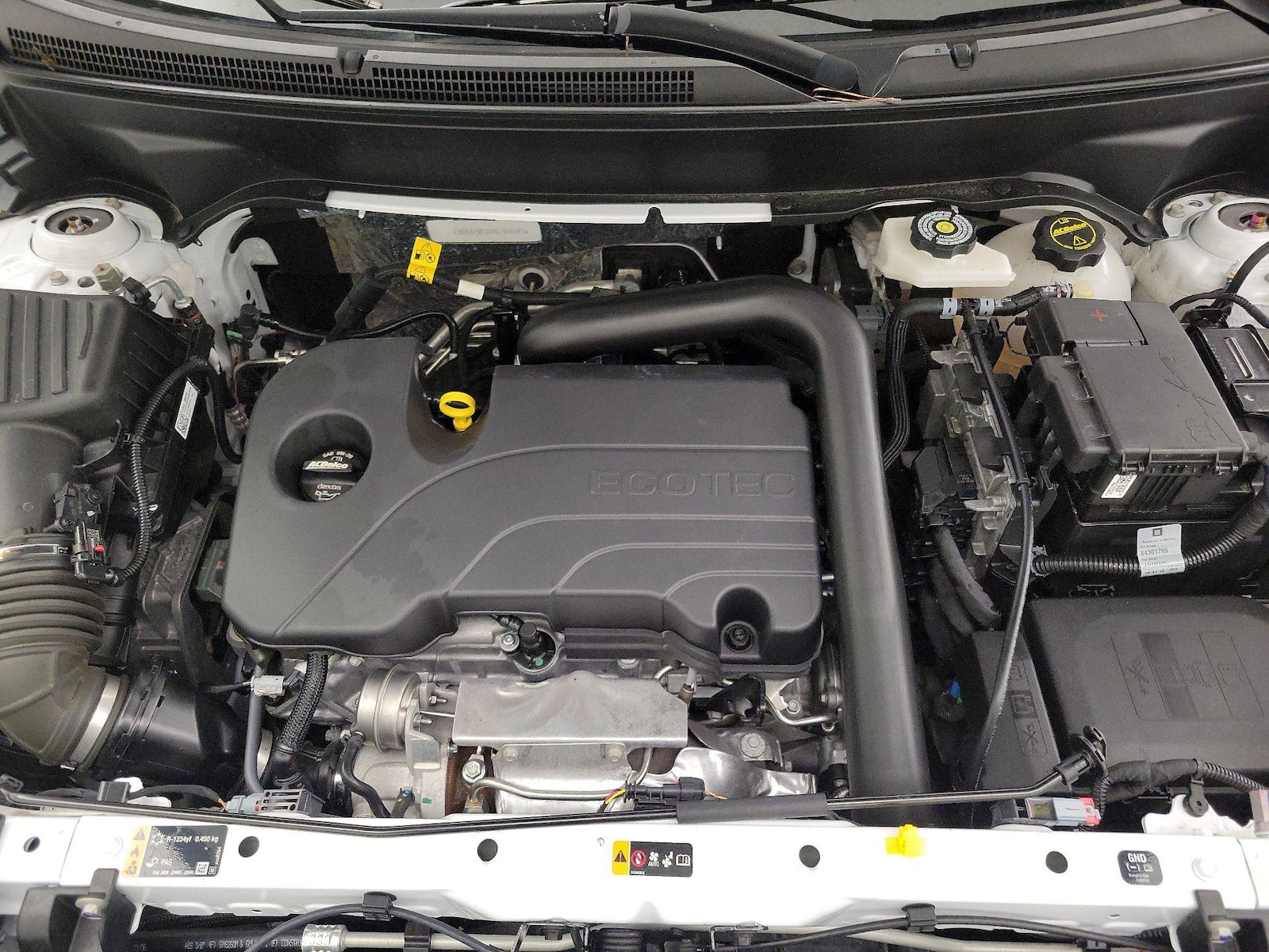 2024 GMC Terrain SLE - Photo 23
