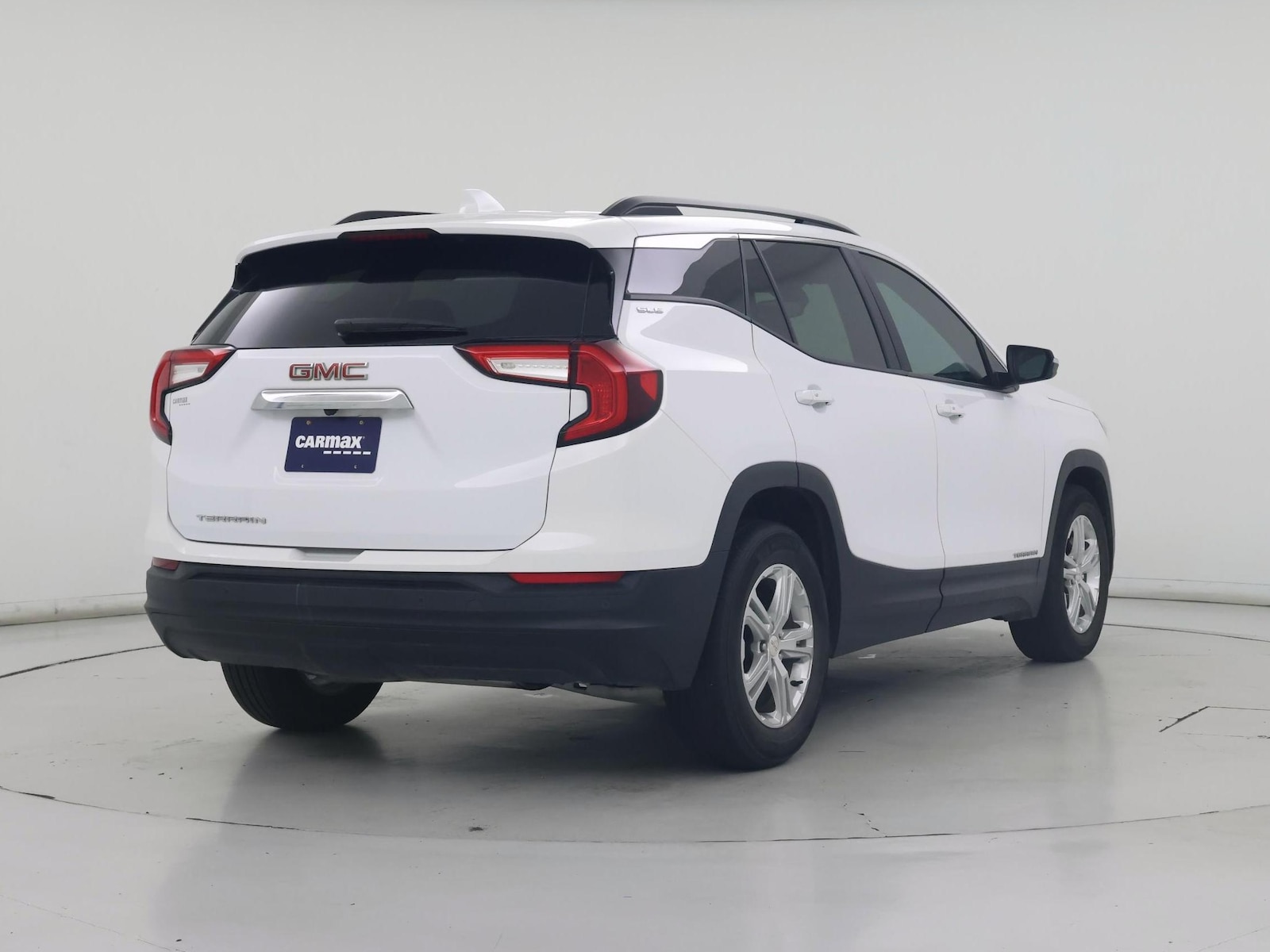 2024 GMC Terrain SLE - Photo 9