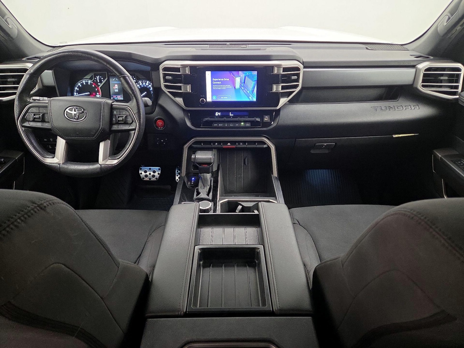 2025 Toyota Tundra SR5 - Photo 10