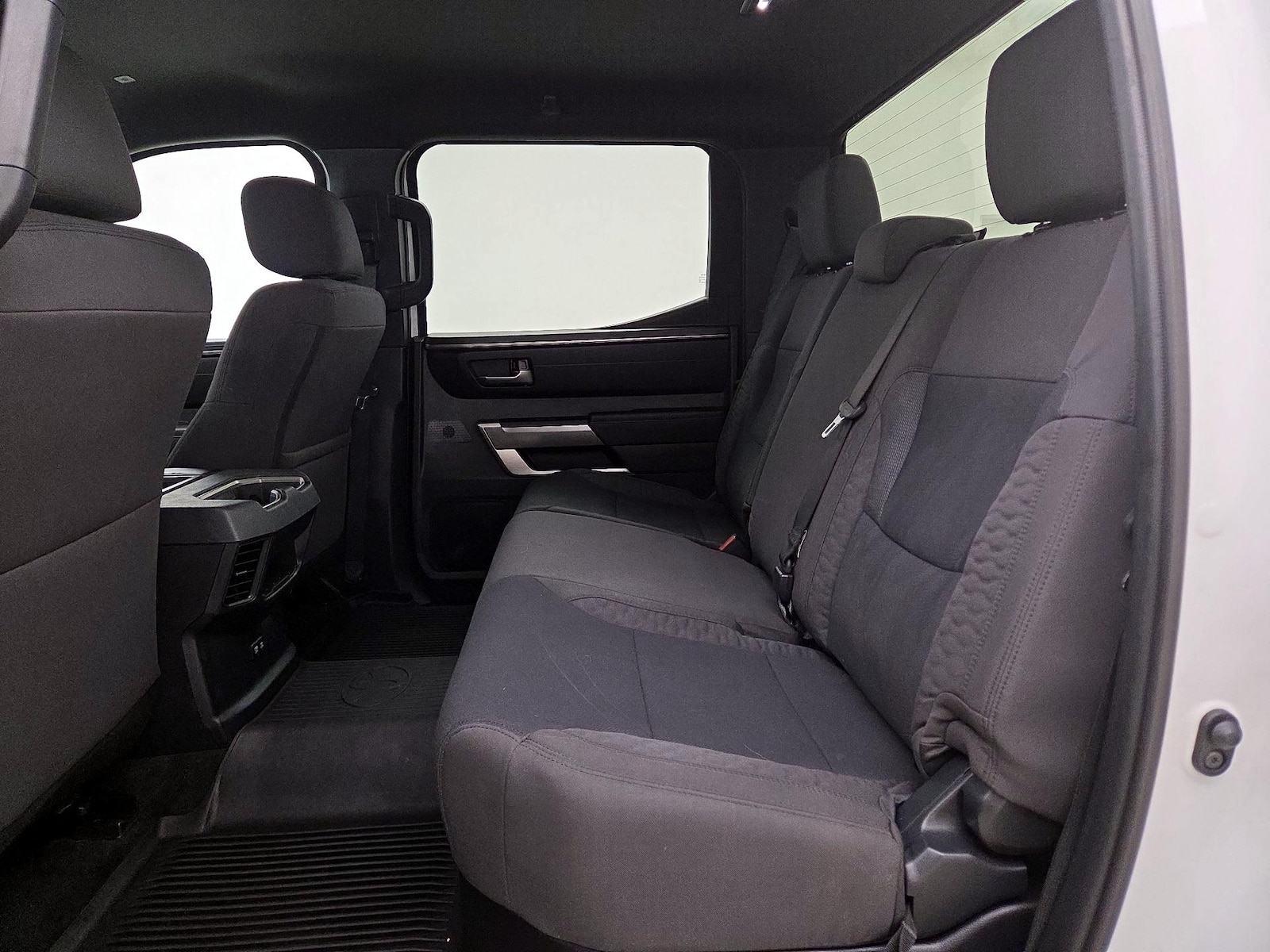 2025 Toyota Tundra SR5 - Photo 20