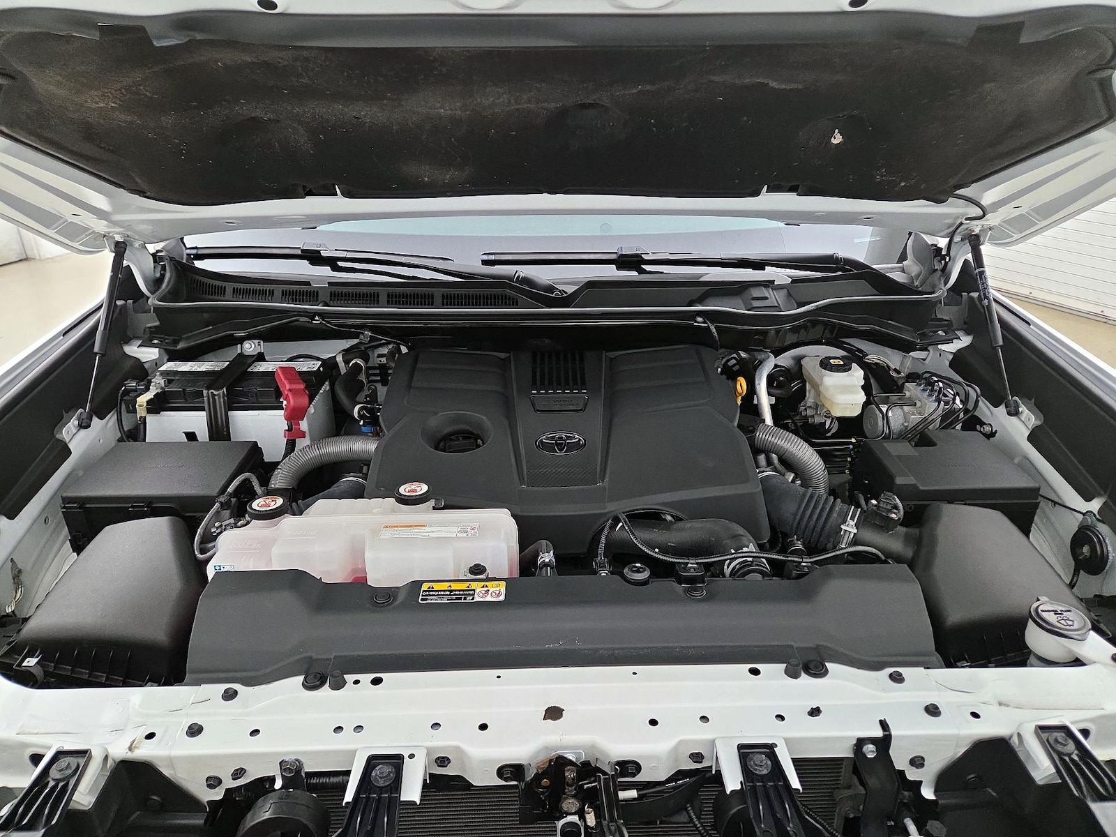 2025 Toyota Tundra SR5 - Photo 22