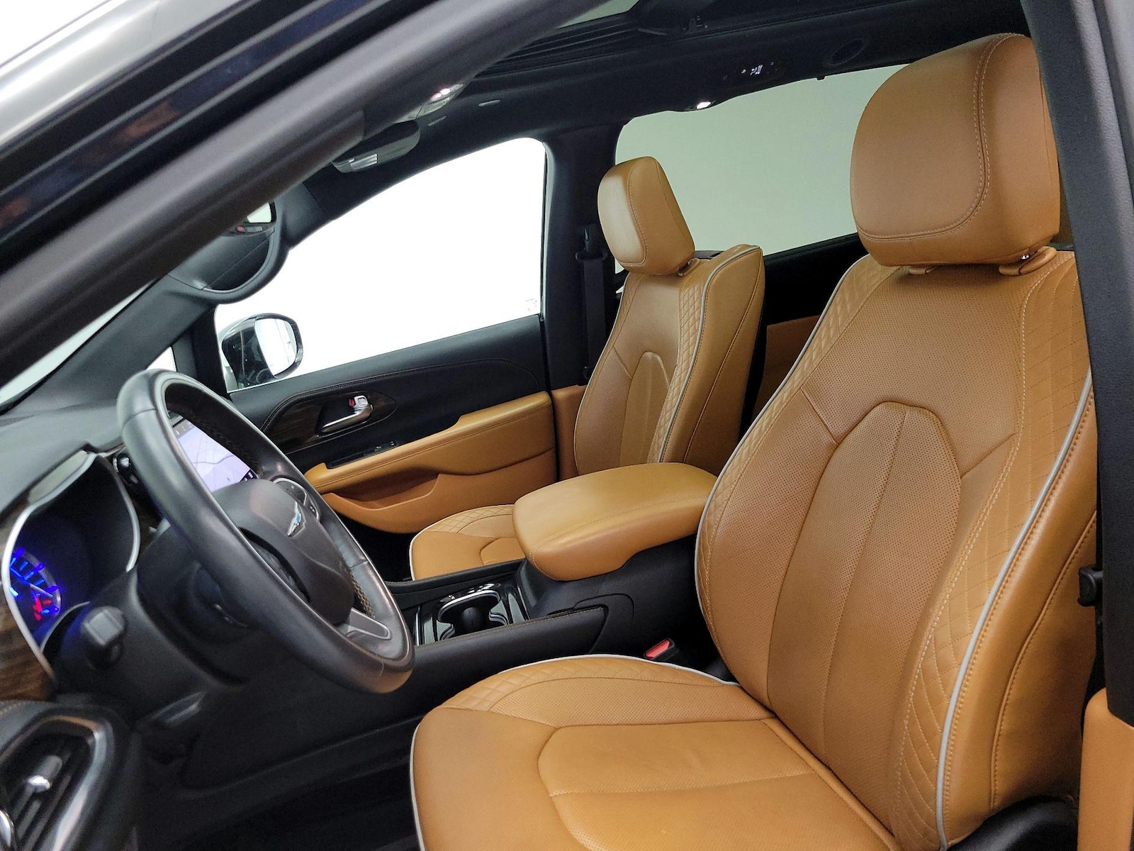 2021 Chrysler Pacifica Hybrid Pinnacle Hybrid - Photo 12