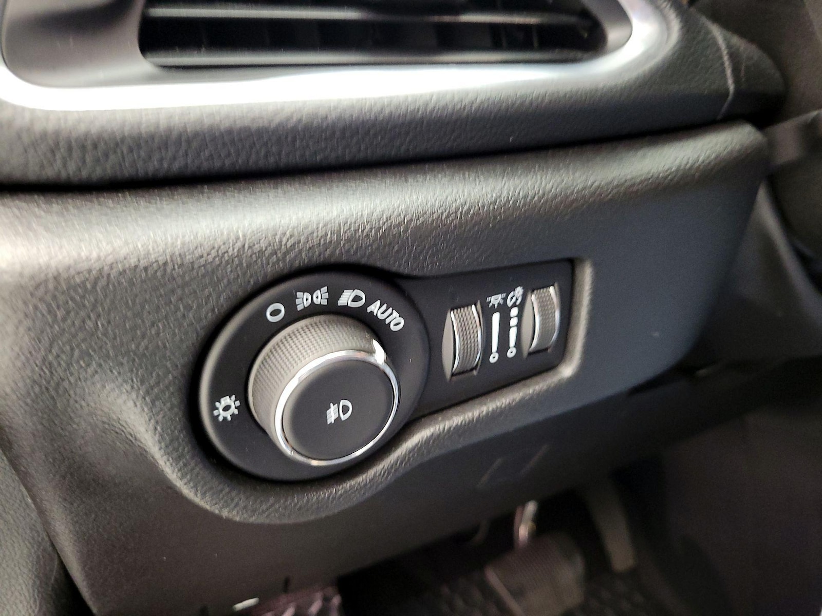 2021 Chrysler Pacifica Hybrid Pinnacle Hybrid - Photo 14