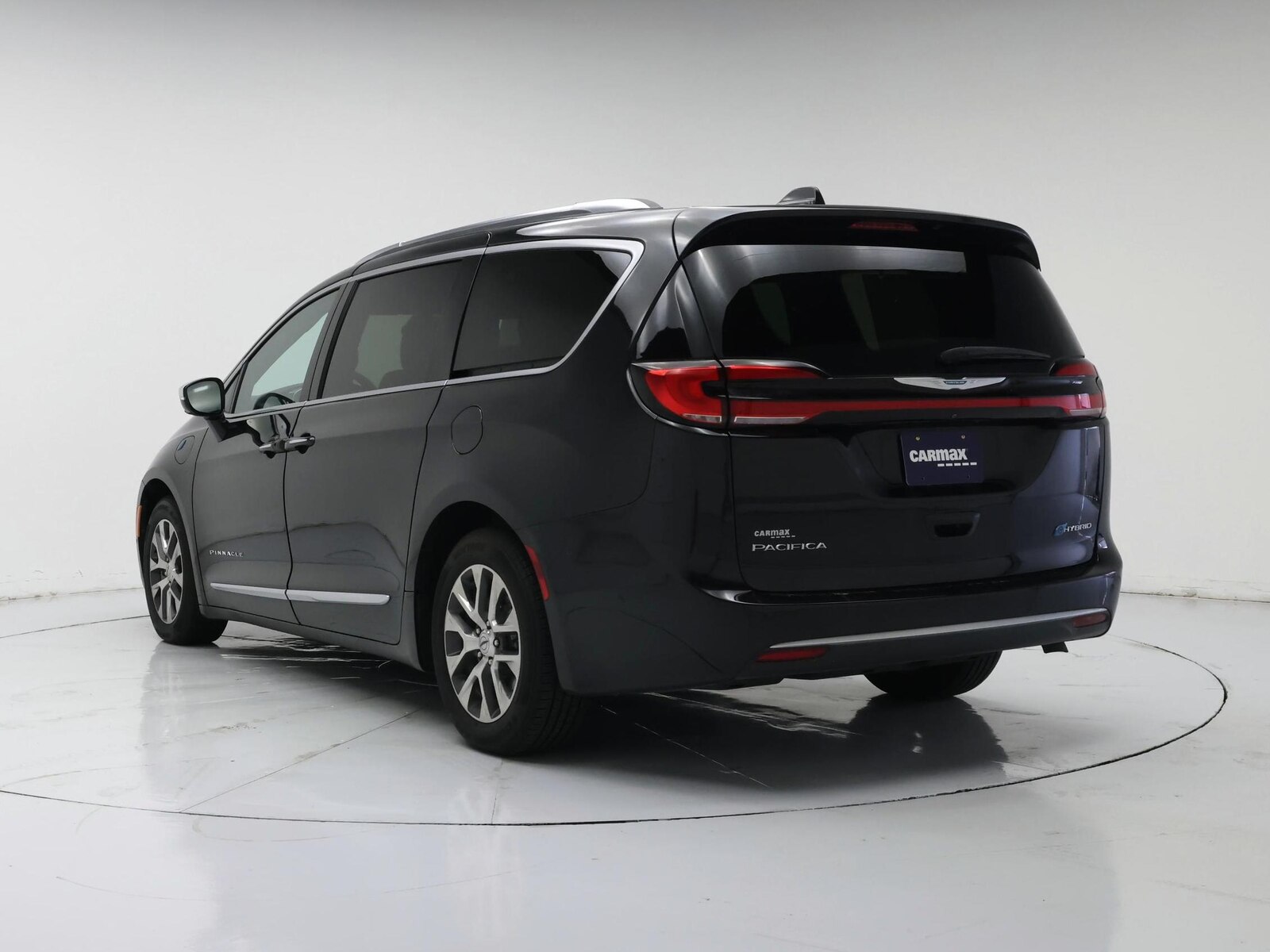 2021 Chrysler Pacifica Hybrid Pinnacle Hybrid - Photo 3