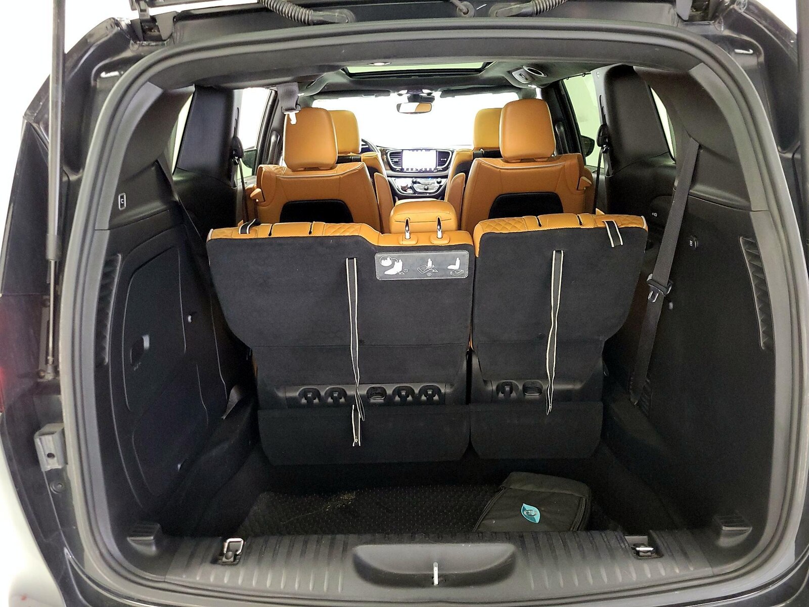 2021 Chrysler Pacifica Hybrid Pinnacle Hybrid - Photo 24