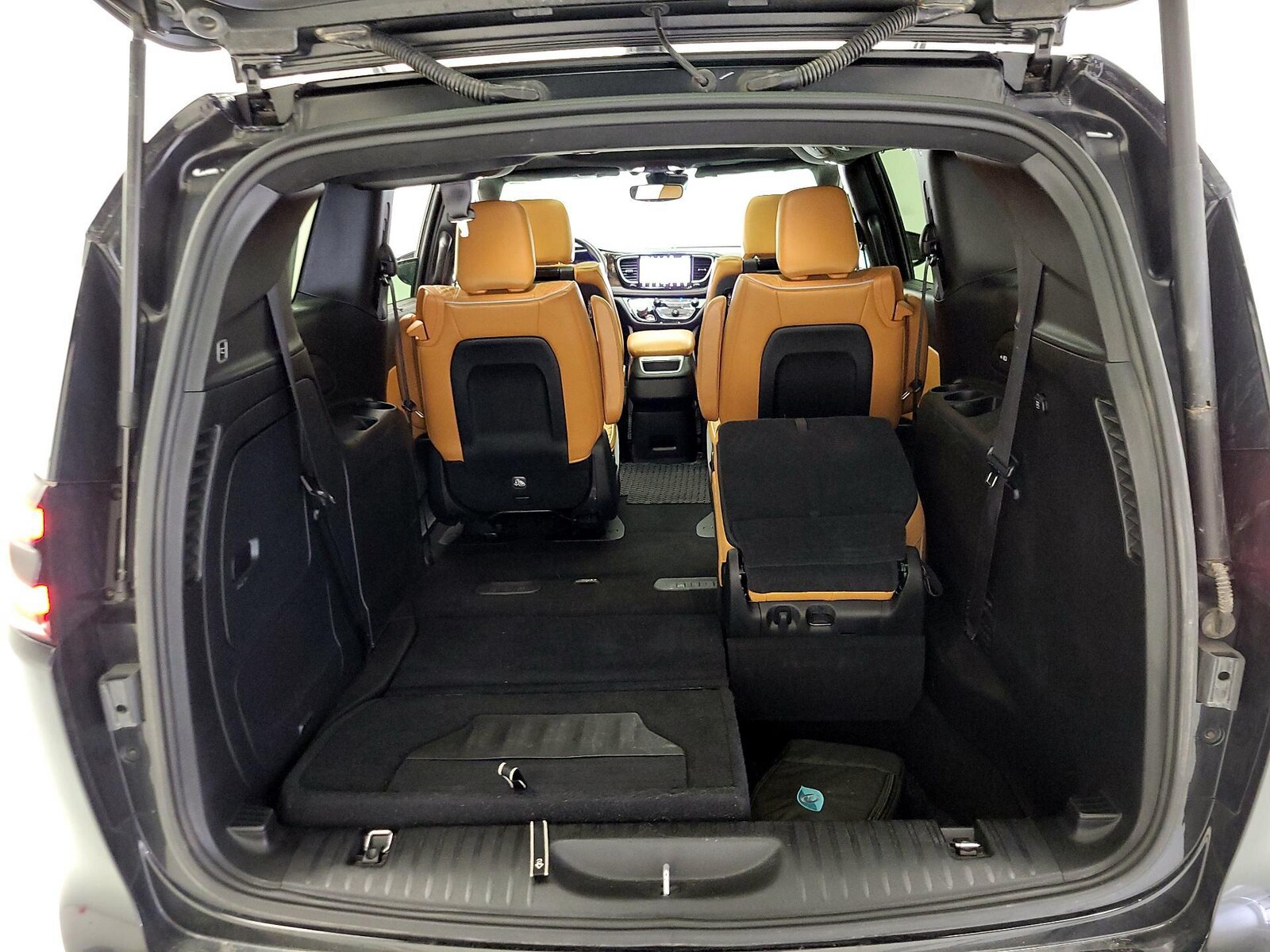 2021 Chrysler Pacifica Hybrid Pinnacle Hybrid - Photo 25