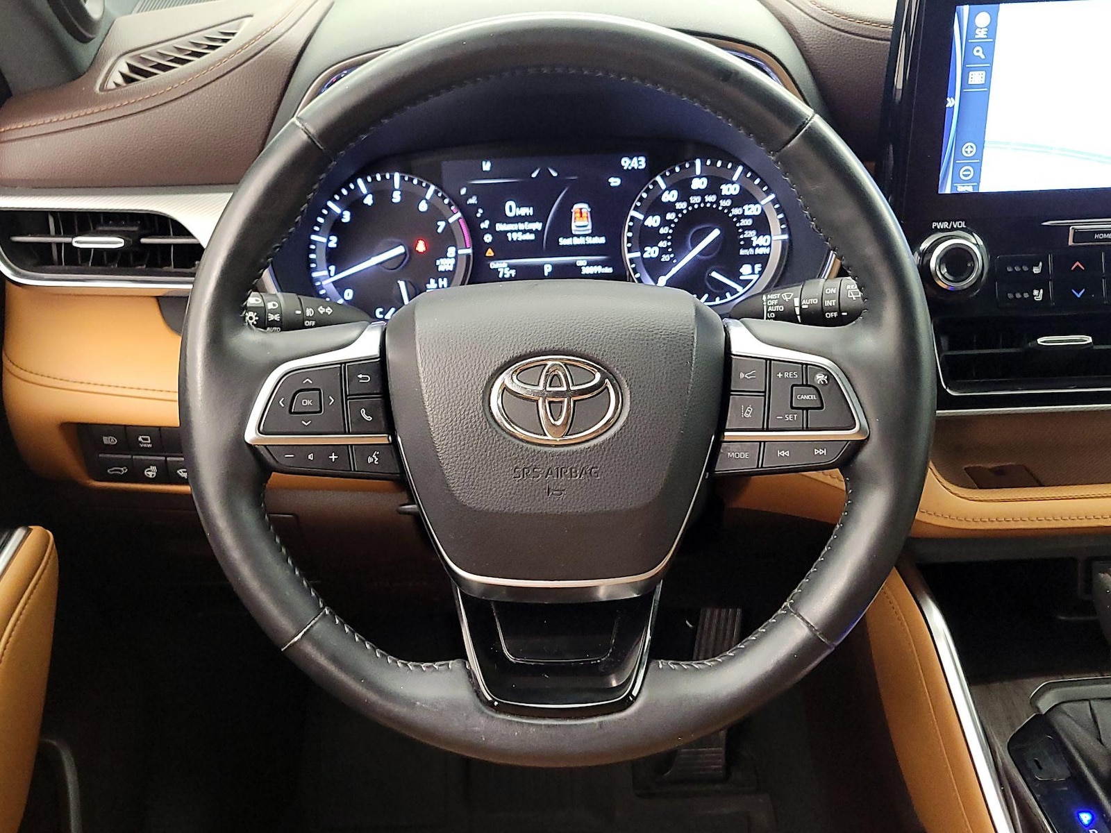2021 Toyota Highlander Platinum - Photo 11
