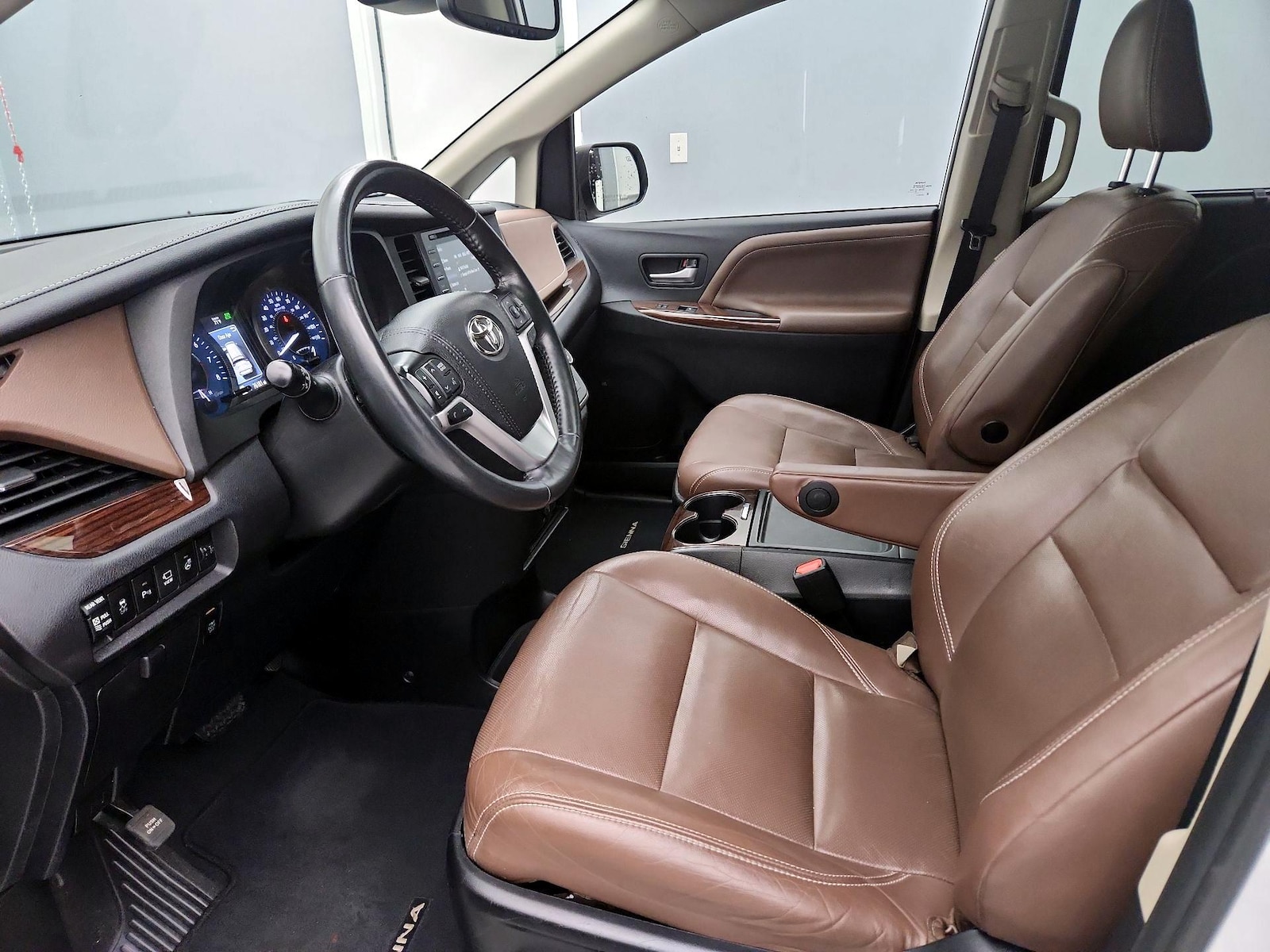 2020 Toyota Sienna Limited - Photo 12