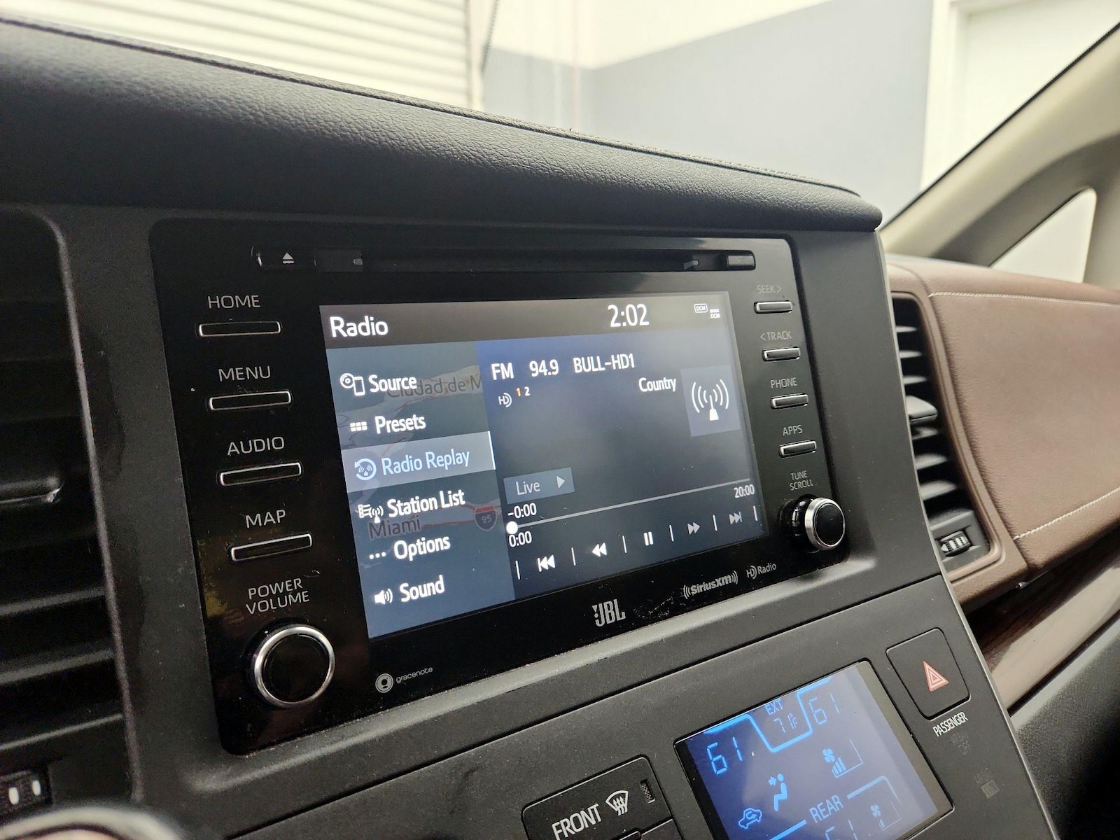 2020 Toyota Sienna Limited - Photo 16