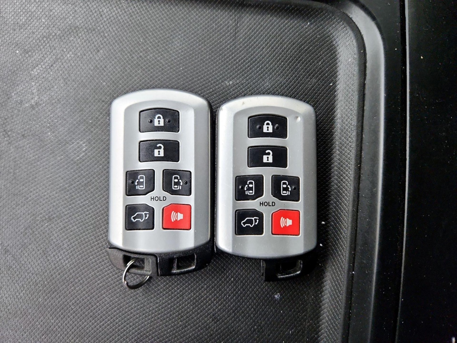 2020 Toyota Sienna Limited - Photo 25