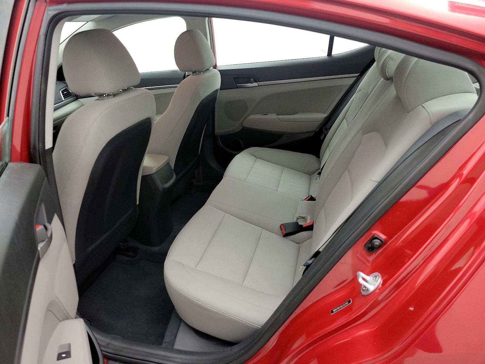 2018 Hyundai Elantra SE - Photo 19