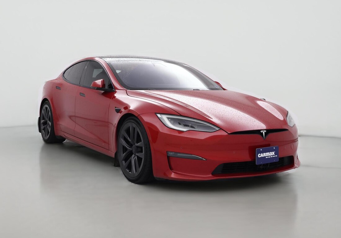 2022 Tesla Model S Plaid in Red — CarMax photo