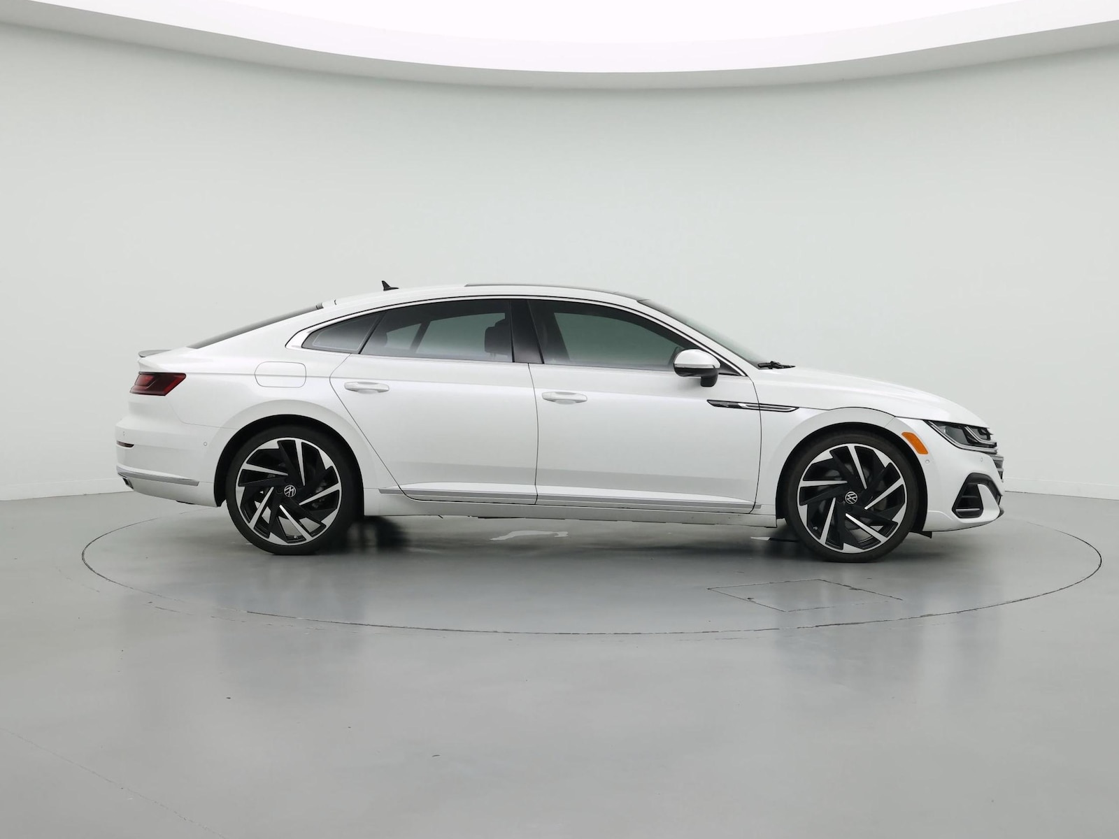 2021 Volkswagen Arteon SEL Premium R-Line - Photo 8