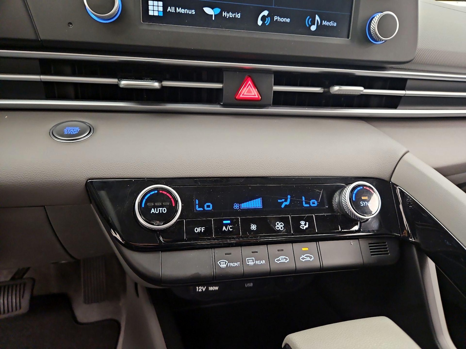 2025 Hyundai Elantra Blue - Photo 17