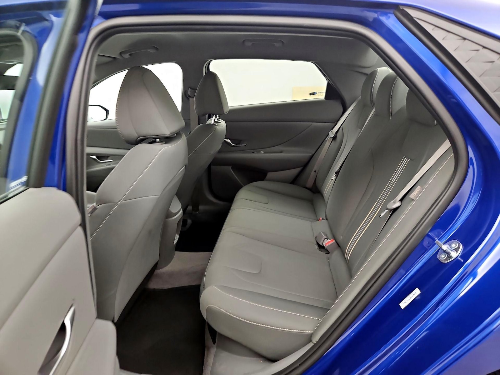 2025 Hyundai Elantra Blue - Photo 20