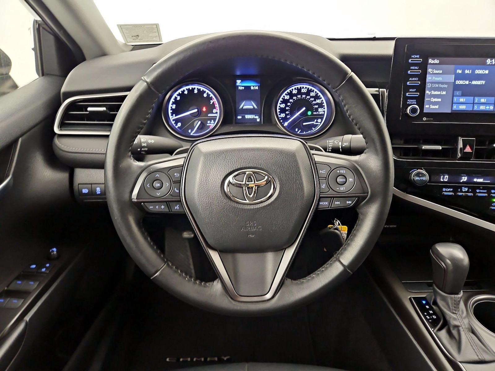 2021 Toyota Camry SE - Photo 11