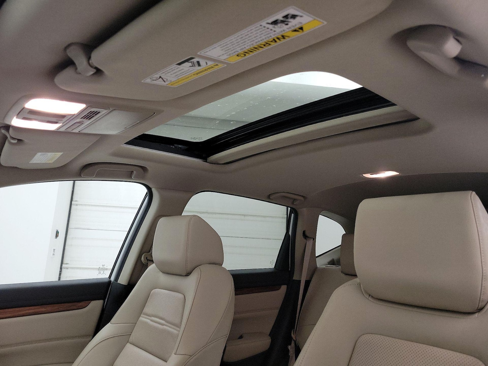 Sunroof(s) & Overhead Airbags