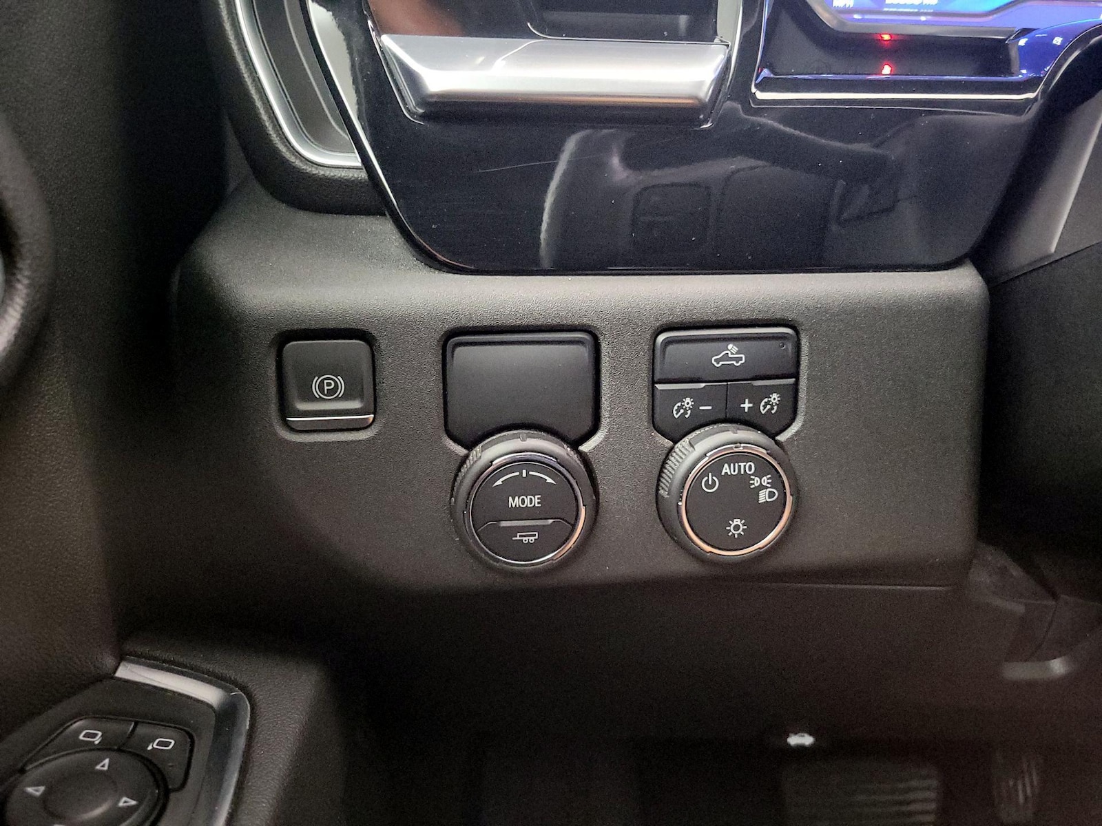2023 Chevrolet Silverado 1500 LT - Photo 14